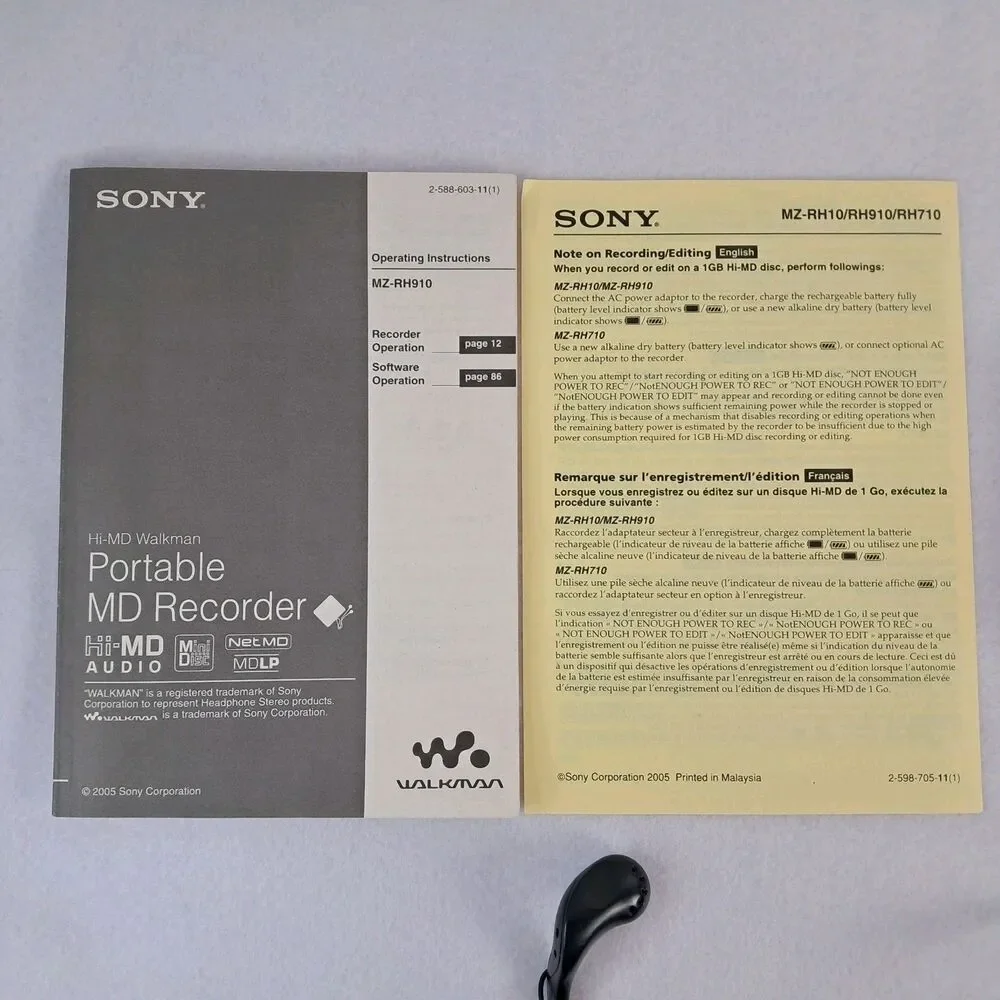 Sony HI-MD Walkman MZ-RH910 Mini Disc Recorder with Accessories